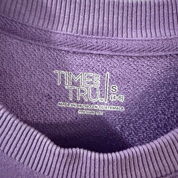 Time and Tru Small Viral Sweatshirts Bundle - Picture 8 of 9